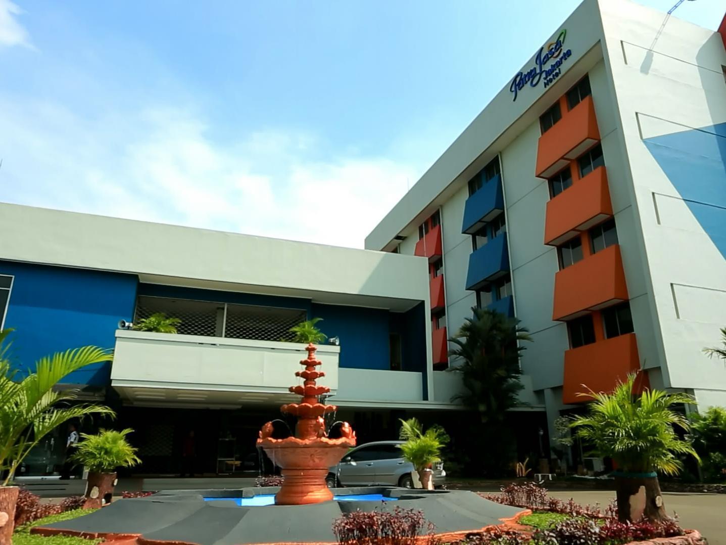 Patra Comfort Jakarta Buitenkant foto