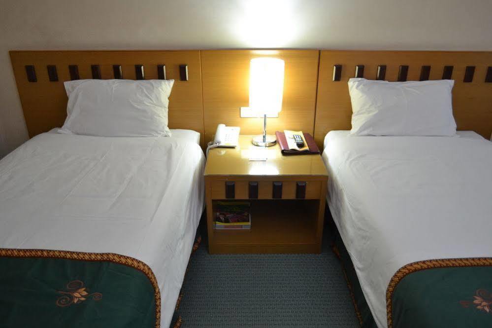 Patra Comfort Jakarta Buitenkant foto