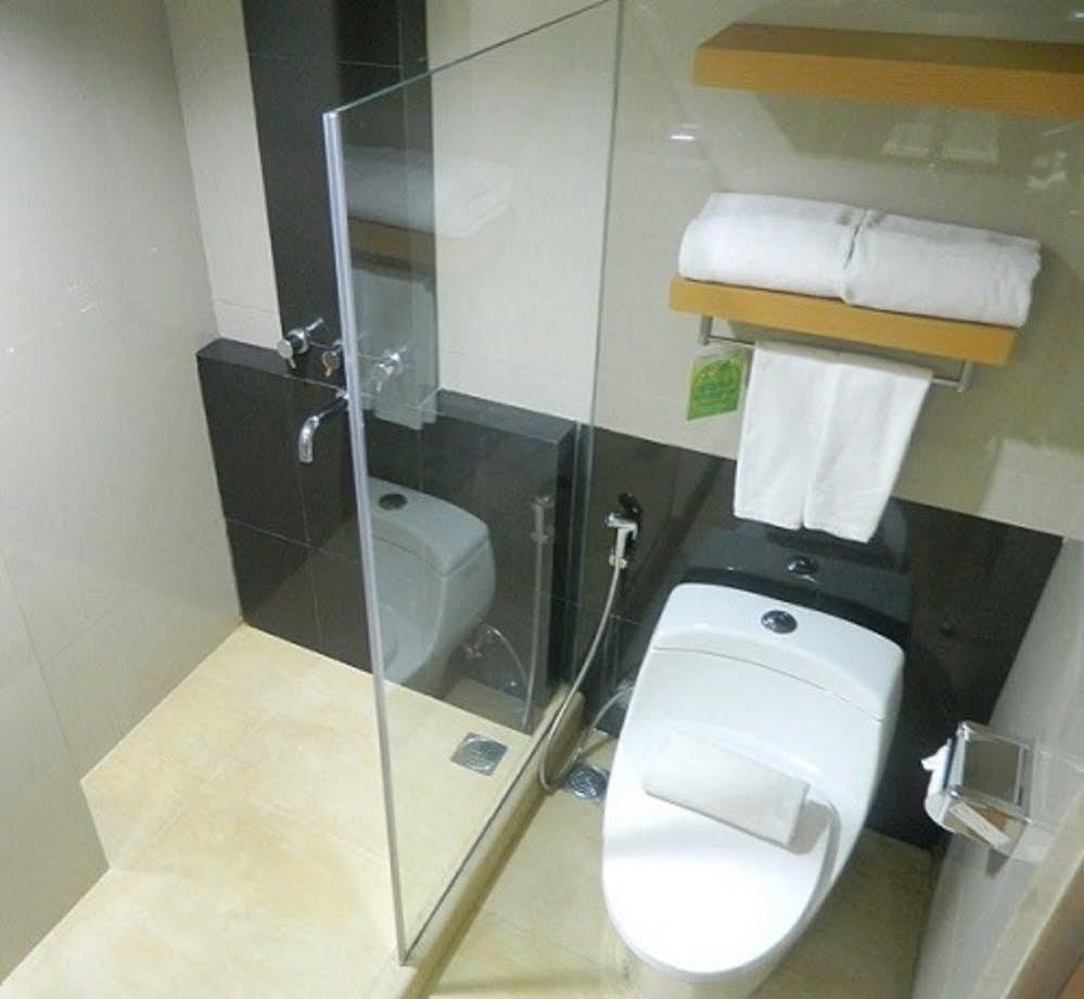 Patra Comfort Jakarta Buitenkant foto